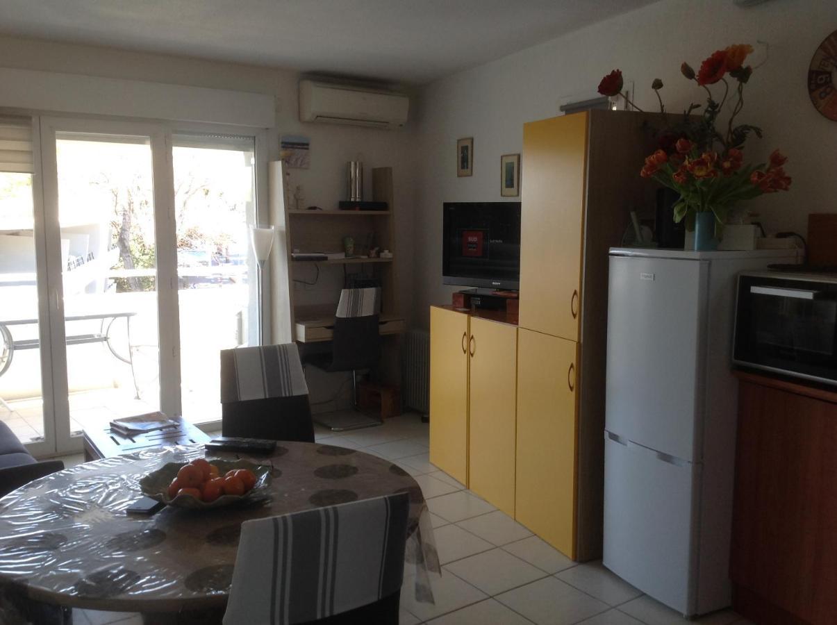 F2 Immeuble Les Pieds Dans L'Eau Appartamento Villeneuve-Loubet Esterno foto