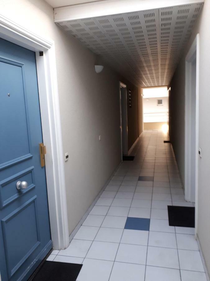 F2 Immeuble Les Pieds Dans L'Eau Appartamento Villeneuve-Loubet Esterno foto