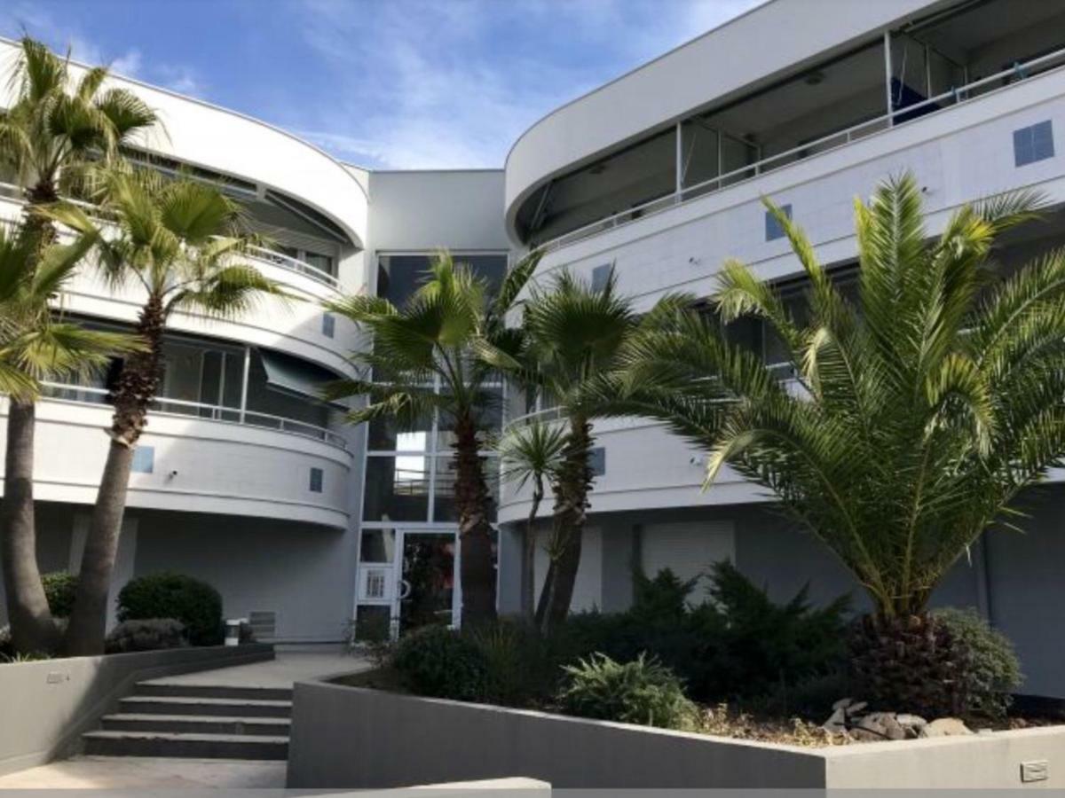 F2 Immeuble Les Pieds Dans L'Eau Appartamento Villeneuve-Loubet Esterno foto