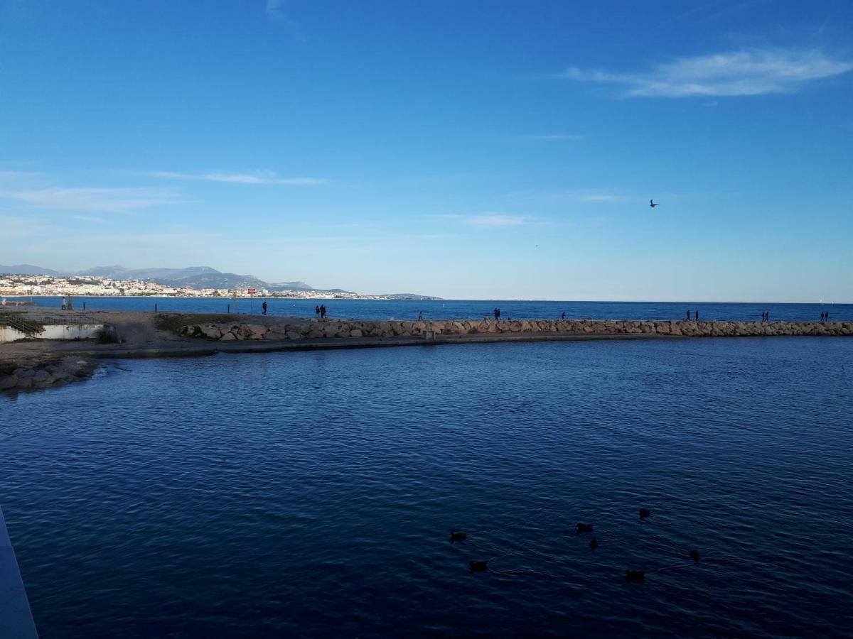 F2 Immeuble Les Pieds Dans L'Eau Appartamento Villeneuve-Loubet Esterno foto